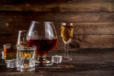 Sert güçlü alkollü içeceklerin seçimi