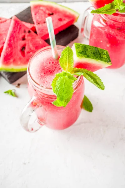 Kalter Sommer Wassermelonen Smoothie — Stockfoto