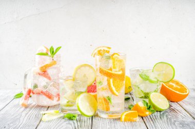 Narenciye limonata veya Mojito dört tür 