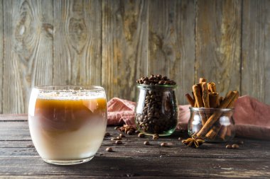 Soğuk kremsi horchata kahve