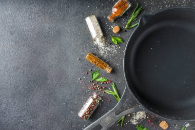 Otlar, zeytinyağı ve baharatlar ile gıda arka plan pişirme