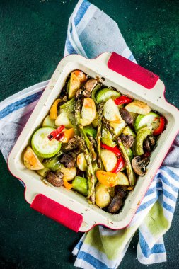 Izgara bbq sebzeleri.