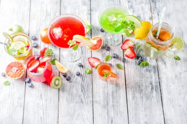 Seçim yaz meyve ve meyve kokteyl