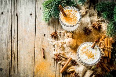 Klasik Noel içki yumurta likörü
