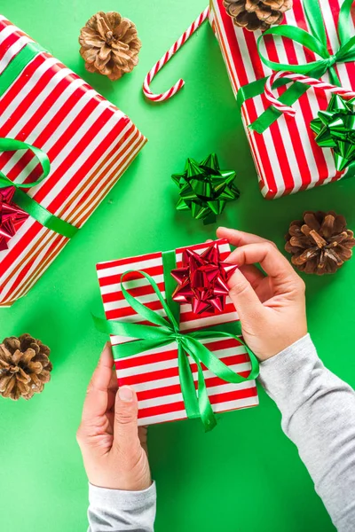 Caixas de presente de Natal fundo padrão simples — Fotografia de Stock
