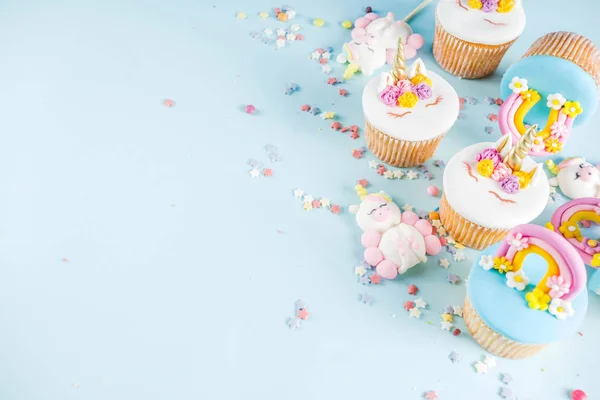 Cute unicorn cupcakes — Stock Photo, Image