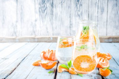 Yaz mandalina limonata veya mojito