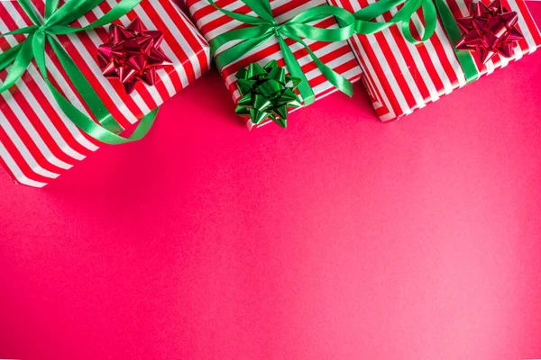 Pudełka na prezenty świąteczne proste tło wzór — Zdjęcie stockowe