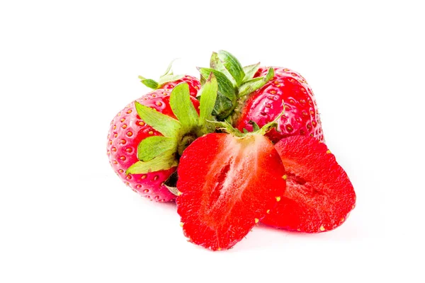 딸기를 반이나 먹었어 열매는 배경에 분리되어 — 스톡 사진