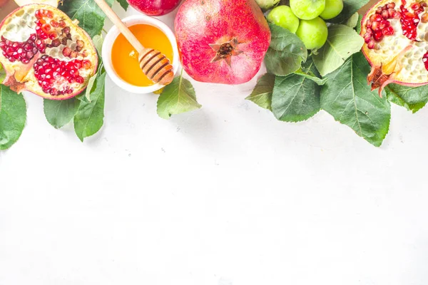 Rosh hashanah, Yahudi Yeni Yıl tatili konsepti, afiş. Geleneksel semboller, elmalar, nar, bal. Rosh hashanah tebrik kartı geçmişi.