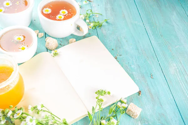 Chamomile Tea Mug Bouquet Chamomile Flowers Valley Notes Good Morning — Stock Photo, Image