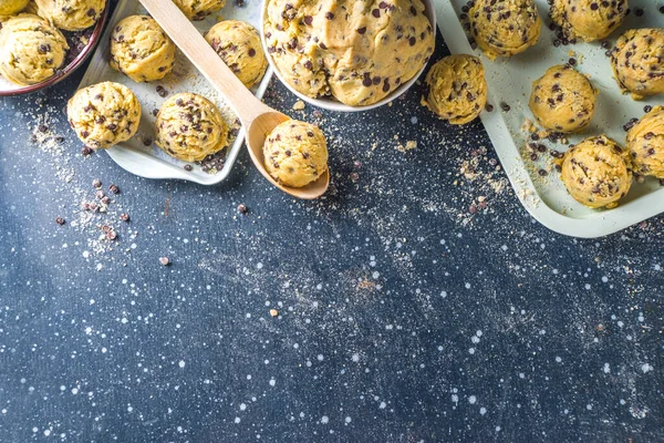 Edible Raw Dough American Dessert Edible Raw Cookie Dough Chocolate — Stock Photo, Image