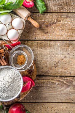 Elmalı turta sonbahar pişirme arka planı. Mevsimlik sonbahar sonbahar yemekleri, elmalı turta pişirme konsepti, 