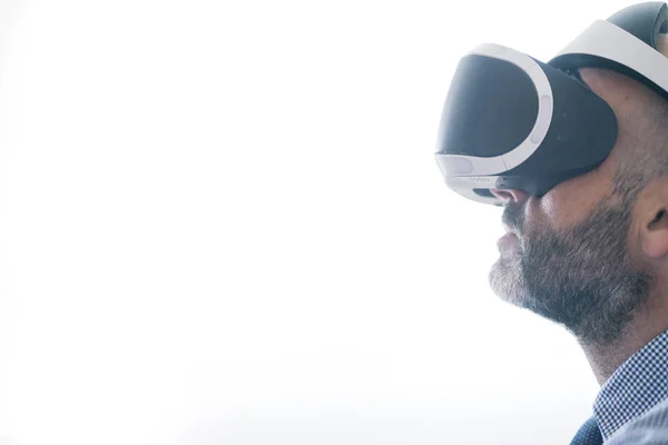 Man Wearing Virtual Reality Headset Home — Stock Photo, Image