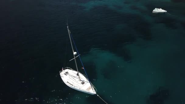 Luchtfoto Van Een Strand Gevangen Genomen Door Een Drone — Stockvideo