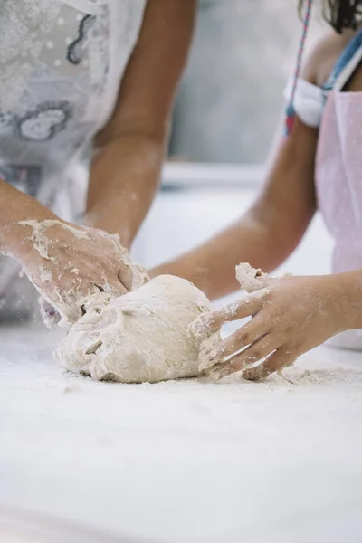 Mother Daughter Making Bread Home — Stock Photo, Image