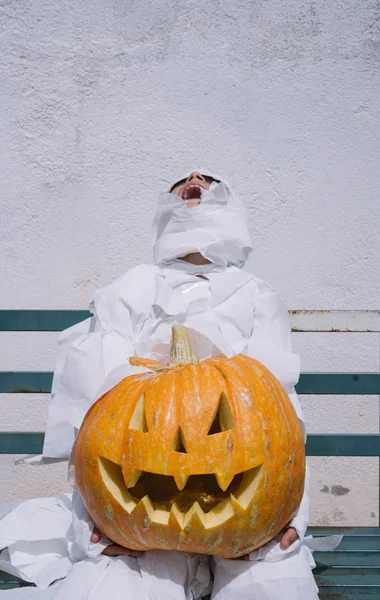 Little Mummy Boy Pumpkin Sitting Street Bench — Stock Photo, Image