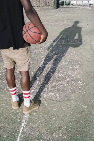 Afro Man Basketball Player Street Court — Stock Photo, Image