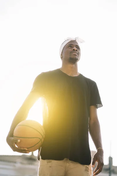 Afro Man Basketball Player Street Court — Stock Photo, Image