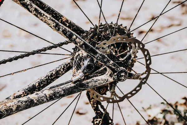 自転車泥に覆われて — ストック写真