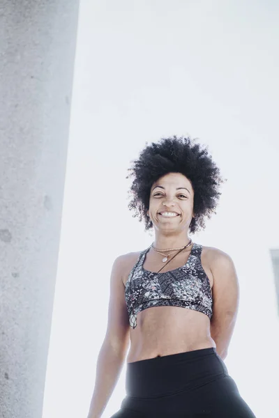 Afro Woman Practicing Yoga City — Stock Photo, Image