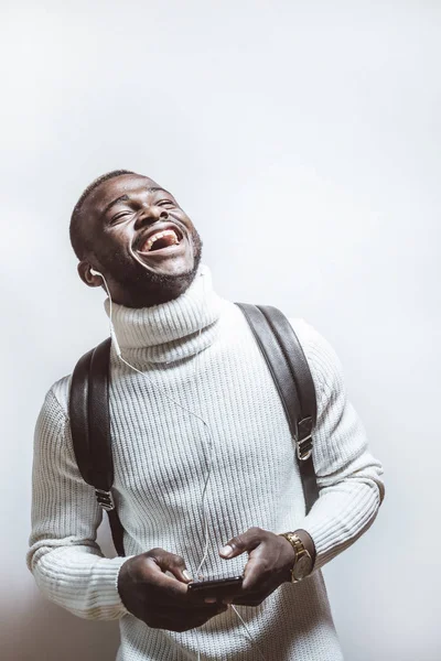 African Young Man Wearing Casual Outfit Looking Camera — Stock Photo, Image
