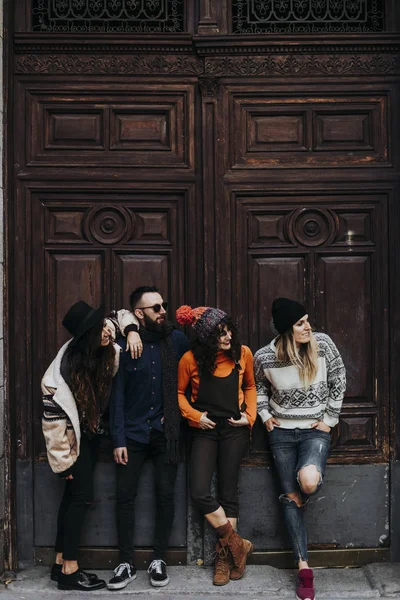 Grupo Amigos Felizes Rua — Fotografia de Stock