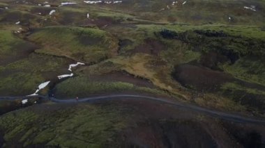 İzlanda ülke içinde volkanik manzara görünümünü