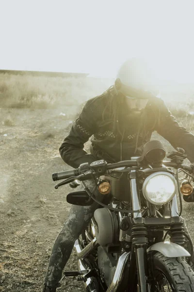 Man Motorcycles Road — Stock Photo, Image