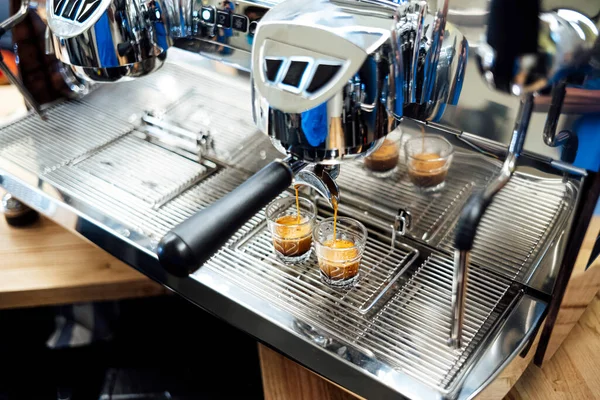 Coffee Machine Brewing Fresh Espresso Glass — Stock Photo, Image