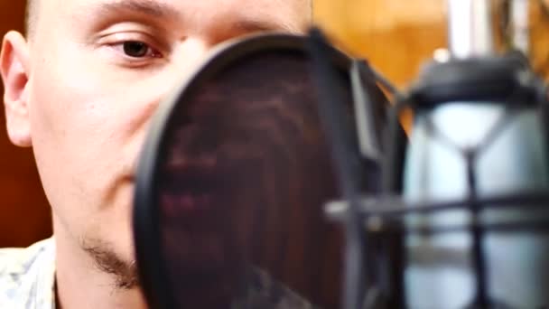 Mikrofon radia w studio — Wideo stockowe