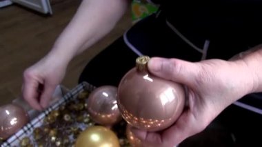 Noel oyuncaklar ve Noel ağacı için cam top yapma