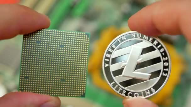 Litecoin LTC moeda com processador de PC — Vídeo de Stock