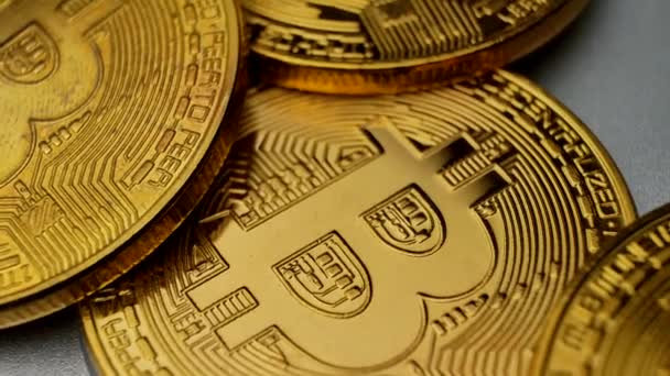 Χρυσών νομισμάτων Bitcoin Btc περιστρέφεται — Αρχείο Βίντεο