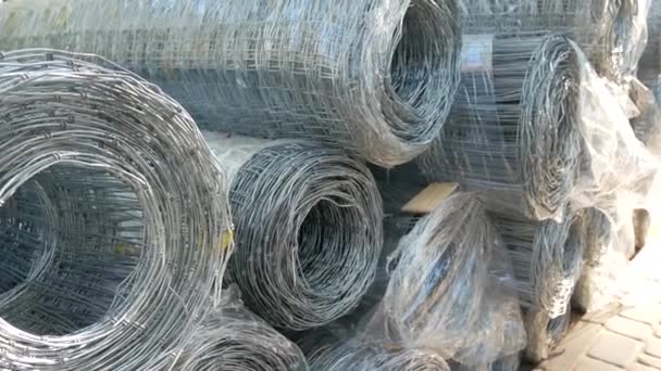 Stack av valstråd i stål eller aluminium mesh — Stockvideo