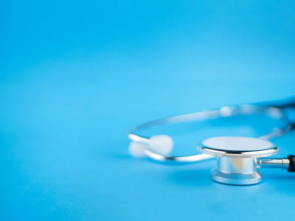 Zwart Stethoscoop Voor Arts Gezondheidszorg Concept Blauwe Achtergrond Met Kopie Stockfoto