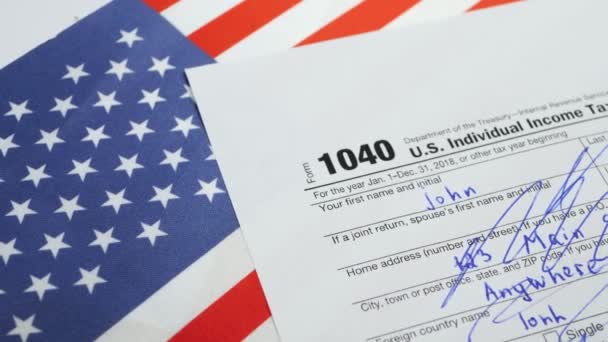 Американський 1040 Індивідуального Прибуткового Податку Повернути Форму Депресія Підкреслив Або — стокове відео