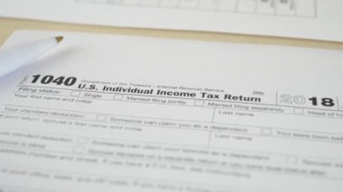 IRS gelir 1040 form için belge vergi