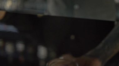 Barmen bar counter yüzey Temizleme