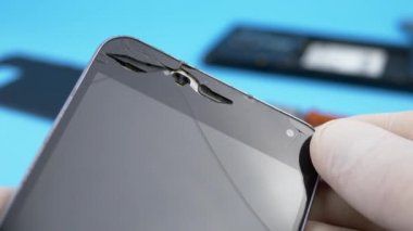 Smartphone 'da Kırık Ekran Aranıyor