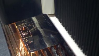 İnce kesim sac Cnc makine üzerinde