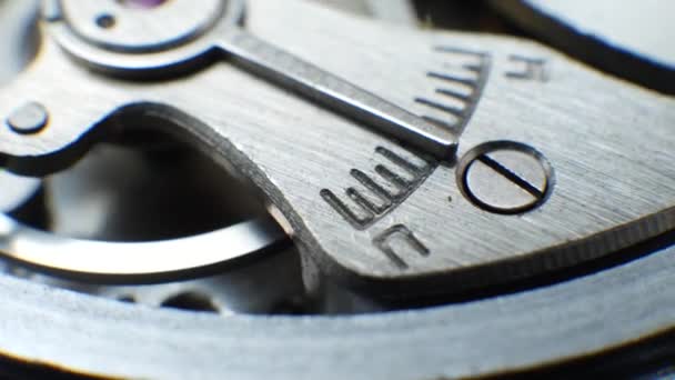 Roues de roue dentée dans Clockwork Old Mechanical Watch Works — Video