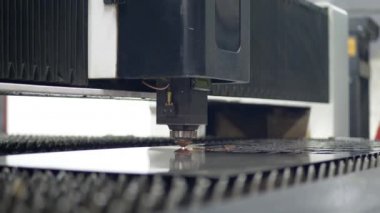 CNC lazer kesme makinesi teknolojisi