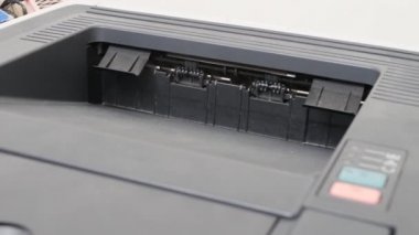 Ofiste Kağıt Kâğıt Üzerine Makine Baskılarının Kopyalanması