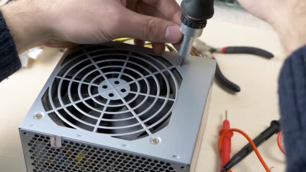 Student Disassembles Power Supply Computer — Stock Video