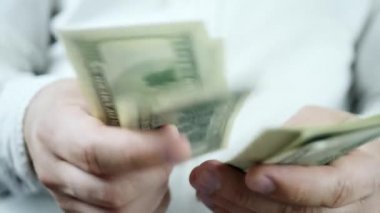 El Sayma Yüz Amerikan Para veya 100 Usd Mezhep Notu