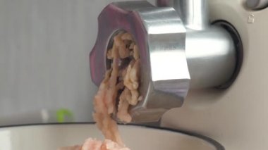 Taze Çiğ Kıymalı Tavuk Et Hazırlama