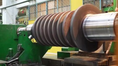 Buhar türbininin üretim rotoru