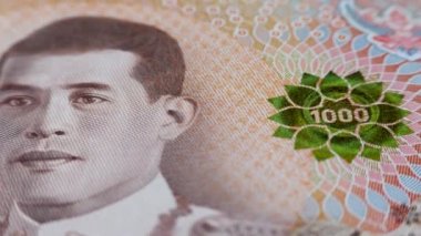 Tayland Kralı Maha Vajiralongkorn 'un yüzüyle 1000 baht kahverengi banknot