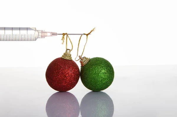 Bolas Navidad Verde Rojo — Foto de Stock
